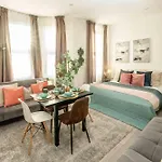 Bright Studio By Hampstead & Kilburn For 4